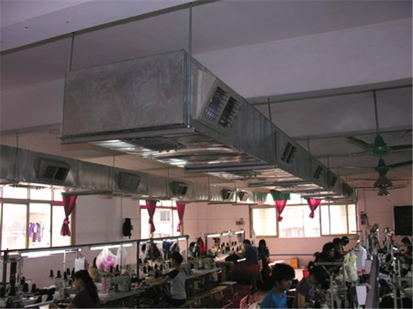 環(huán)?？照{(diào)安裝車間